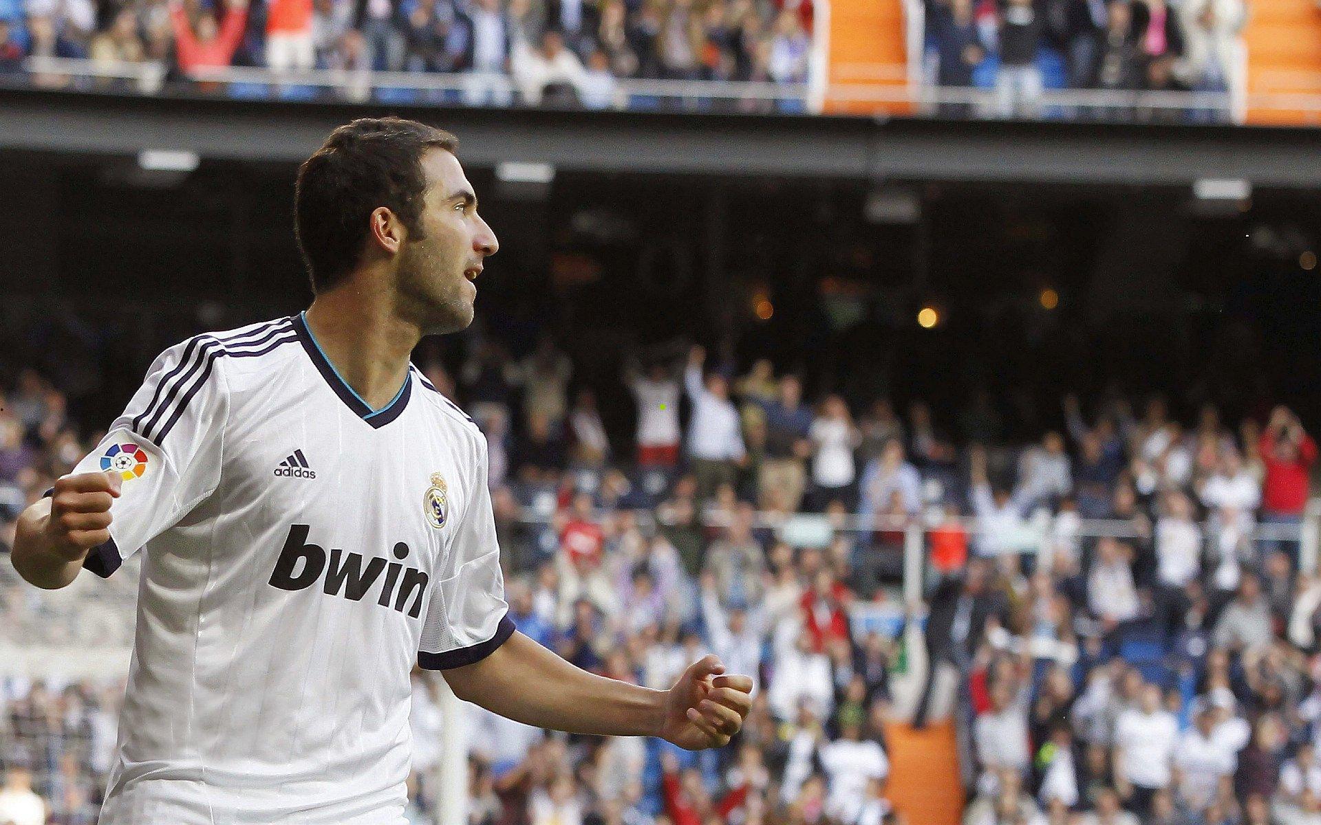 感恩节快乐！乐福Ins晒家庭合照，NBA赛场外温情洋溢