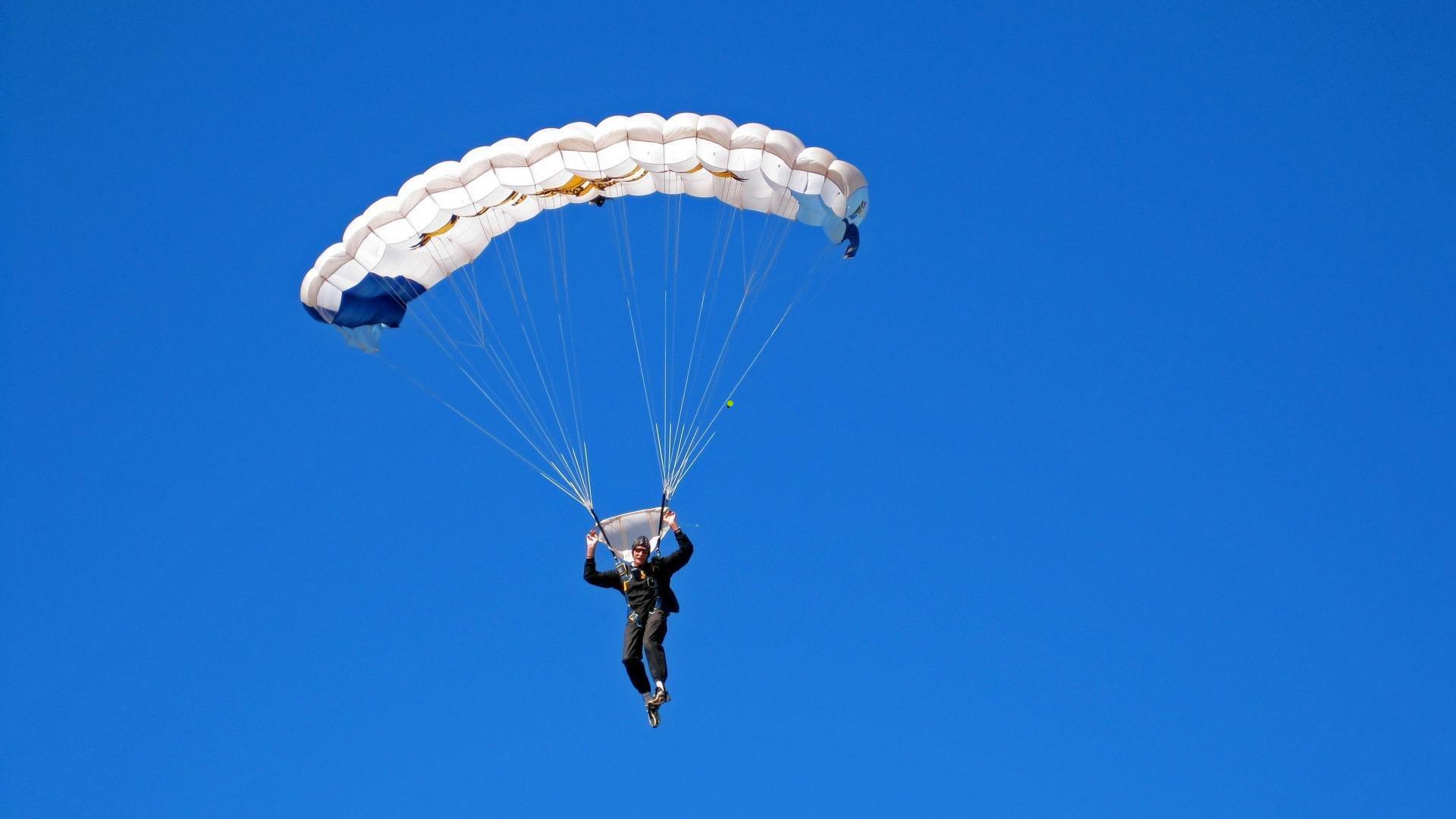 与您携手，三十载体坛精神再启航